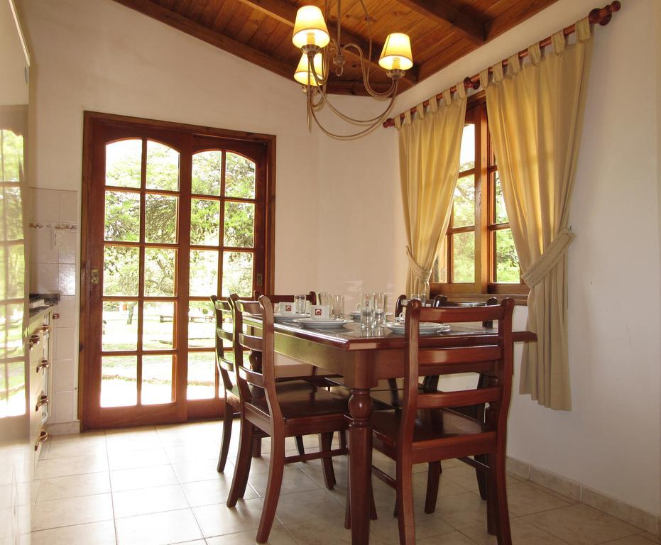 Cabanas Los Algarrobos Villa General Belgrano Buitenkant foto