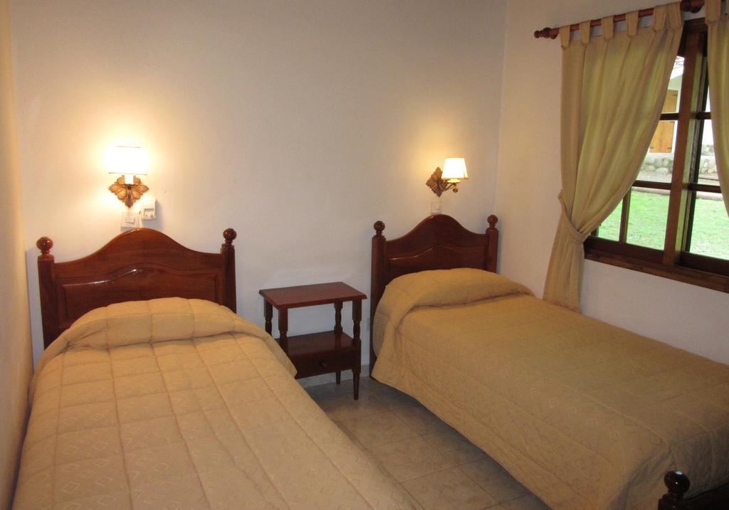 Cabanas Los Algarrobos Villa General Belgrano Buitenkant foto