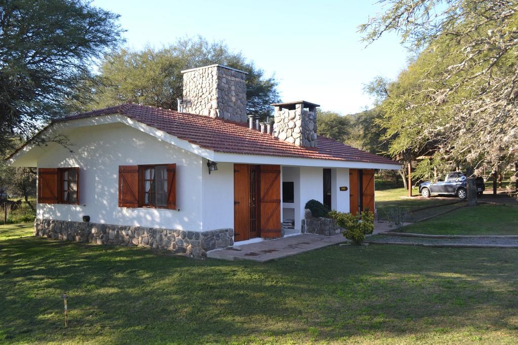 Cabanas Los Algarrobos Villa General Belgrano Kamer foto