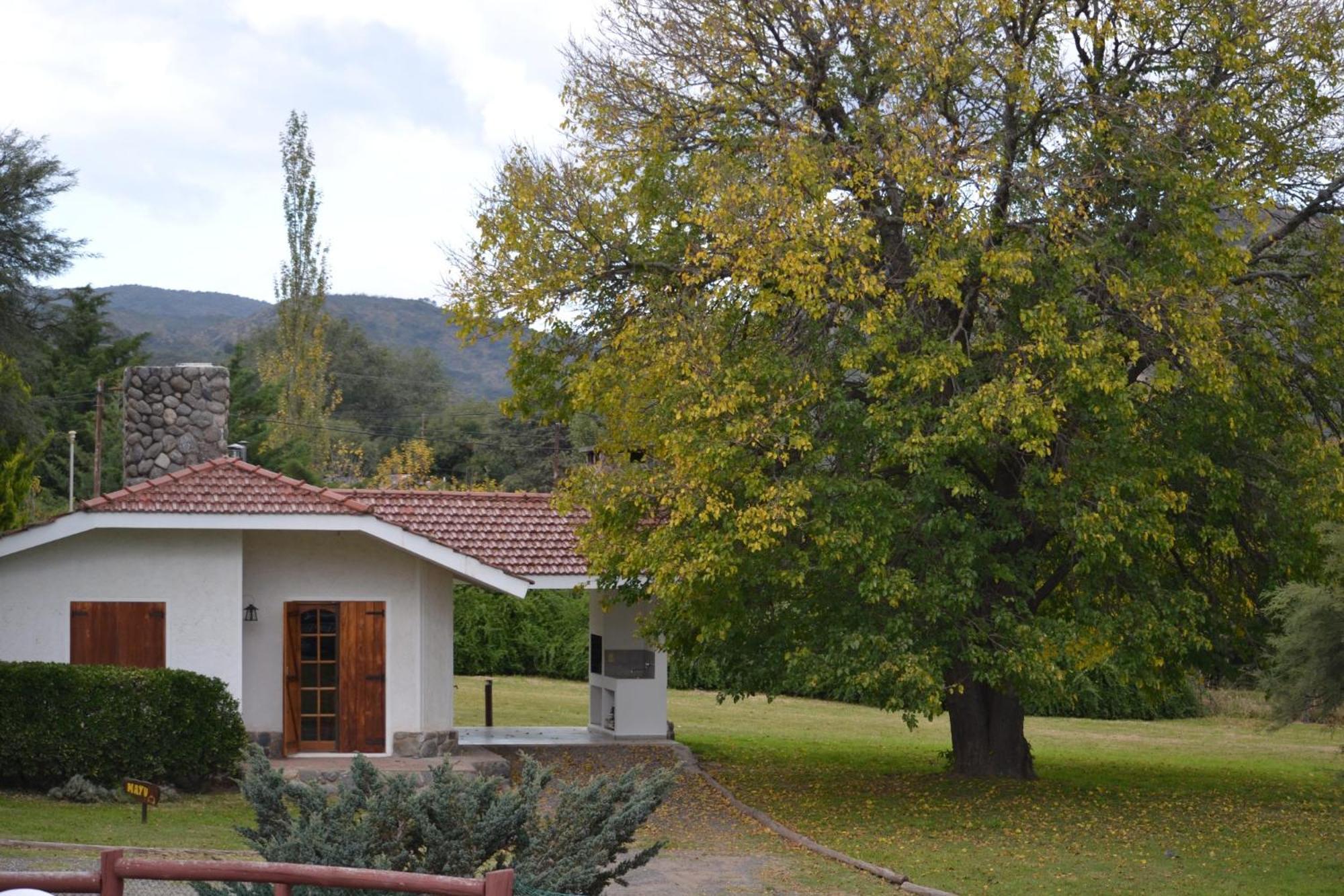 Cabanas Los Algarrobos Villa General Belgrano Buitenkant foto