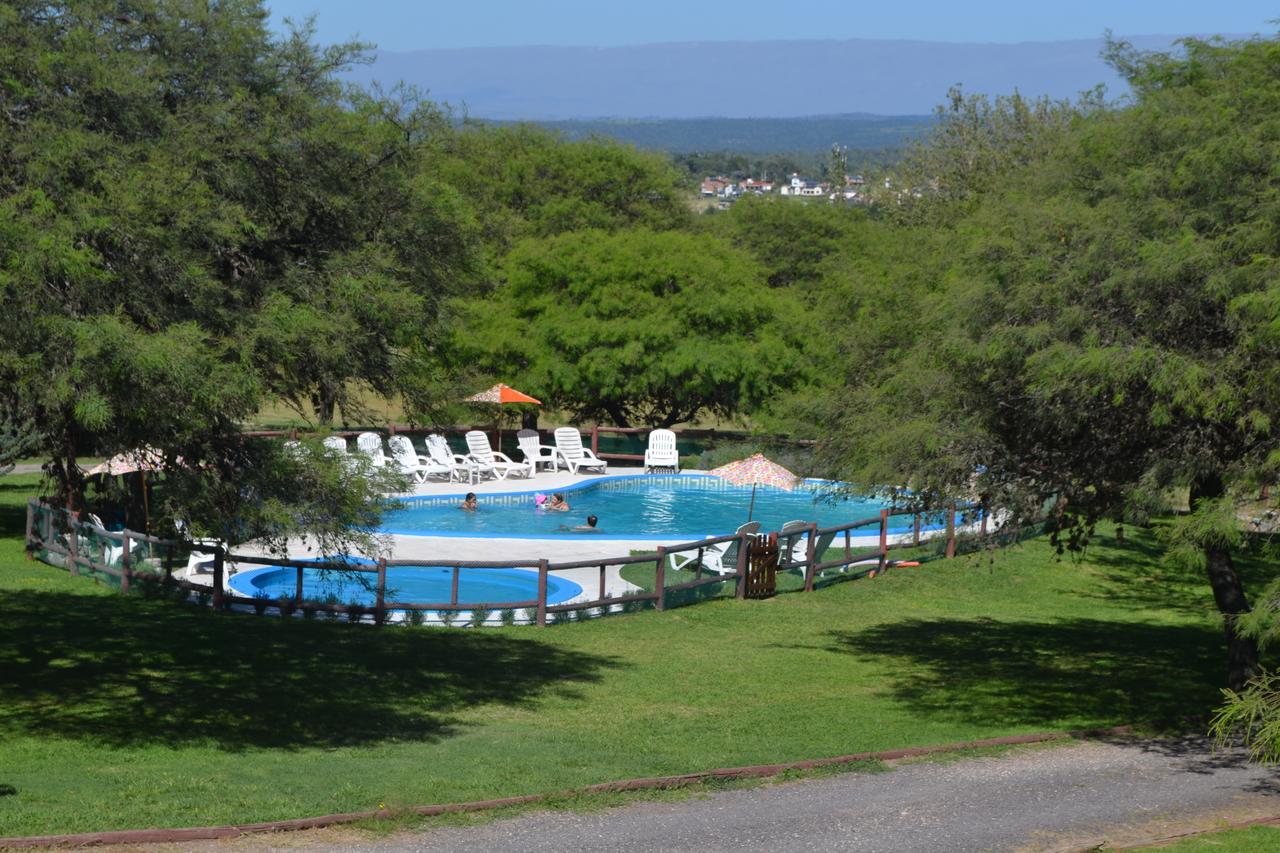 Cabanas Los Algarrobos Villa General Belgrano Buitenkant foto